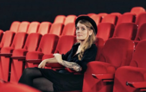 Laura Braun - Naturtrüb - Premiere