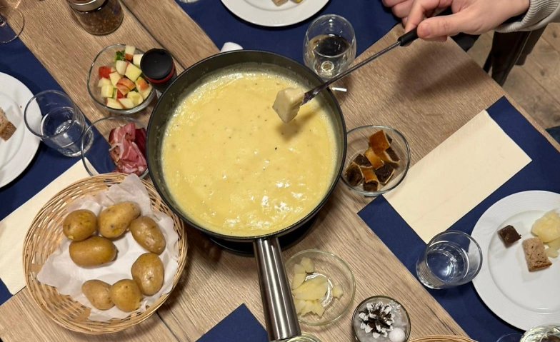 Fondue-Plausch dans la cabane naturelle