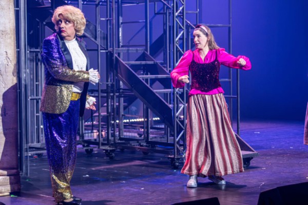 Bicubic – Roméo / Juliette -With Joseph Gorgoni and the revue troupe of Lausanne