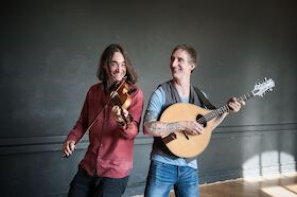 Broom Bezzums, one of the leading folk bands of the republic - Powerful New Folk