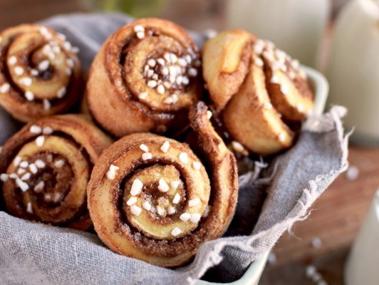 flimsfestival: Cinnamon Rolls