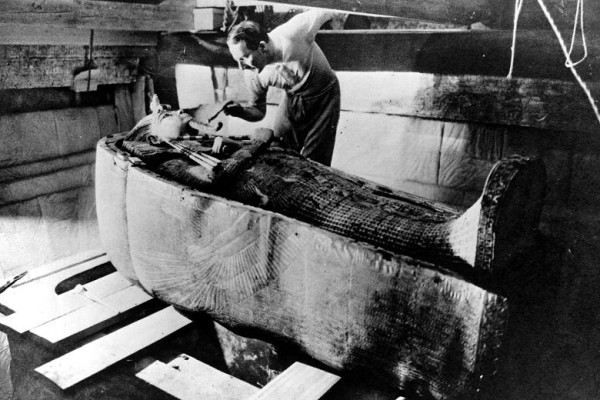 Tomb and Burial Treasure of Tutankhamun