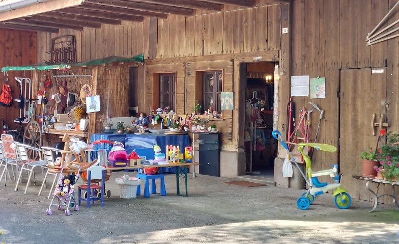 Mercado de pulgas original en la Stampfi