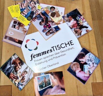 Femmes Table sobre el Tema del Racismo