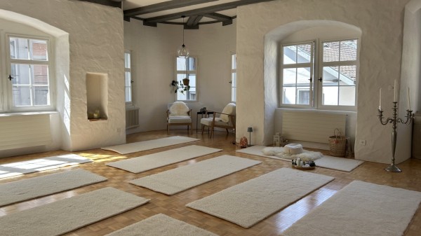 Yoga Nidra Basic Course 8 Weeks