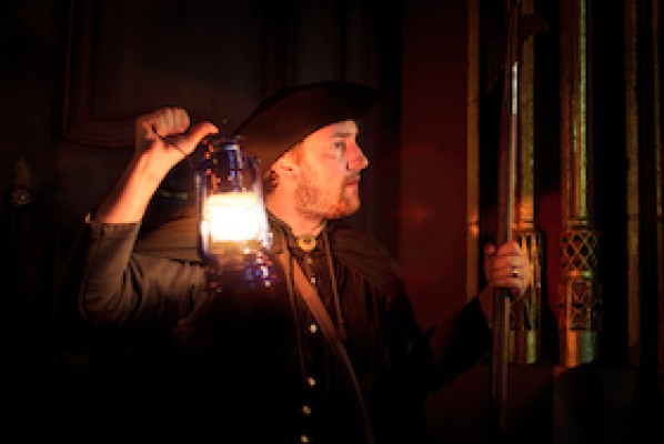 Historix-Tours: Ghosts, Spooks, and White Ladies - City Tour with Actors