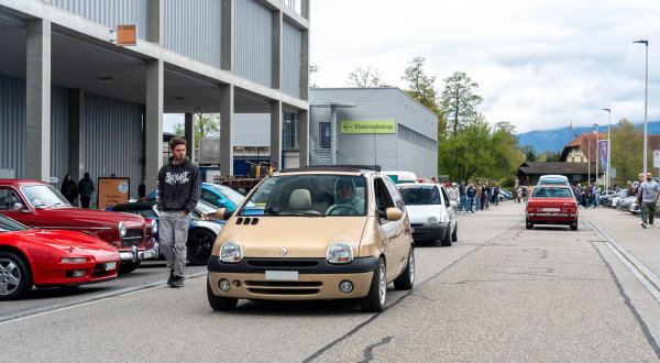 Car Friday (Brands / Year-open)
