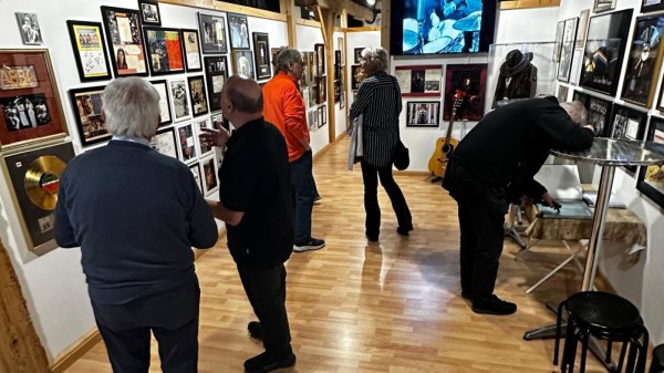 Drop-In Tour