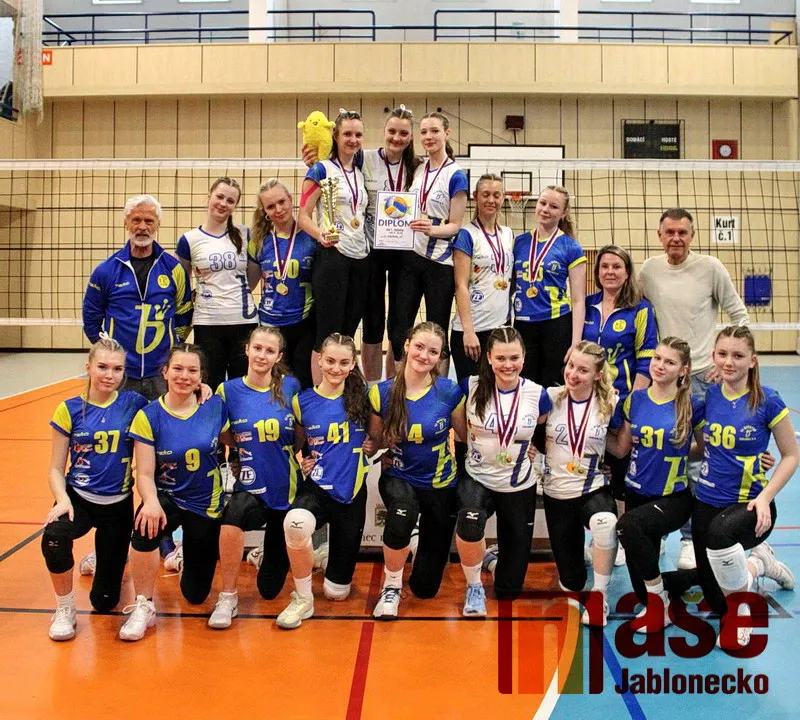 TJ Bižuterie and MSV Bautzen volleyball camp