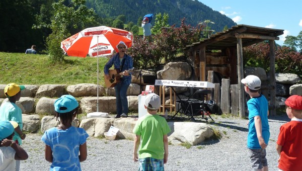 Music with John Hänni Children's Program