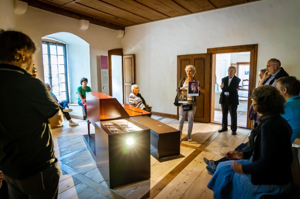 Through space and time with the von Hallwyls