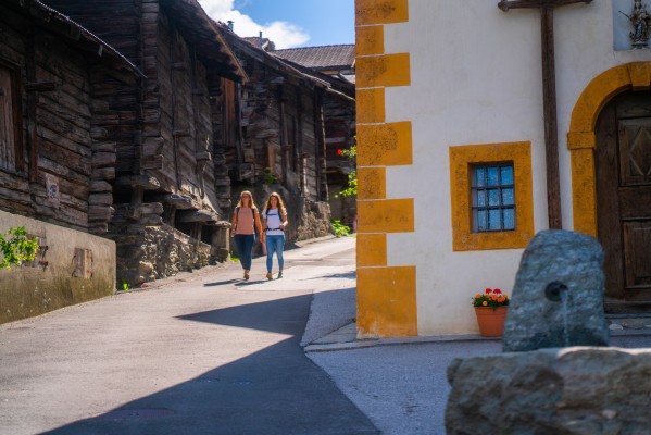 Recorrido guiado por el pueblo antiguo
