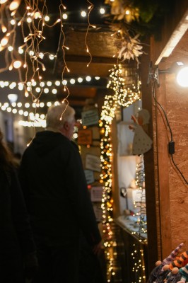 Marché de Noël au bord du lac - fontaine