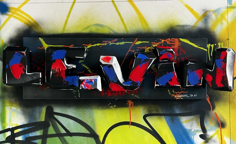Leinwand, Styropor und Farbe