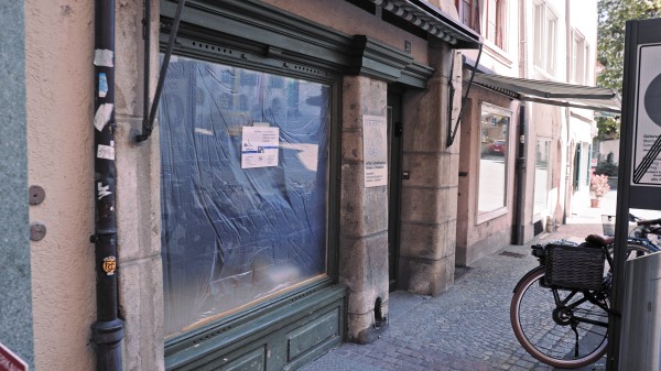 How to Manage an Old Town?