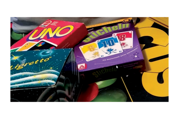 Tarde de juegos para adultos