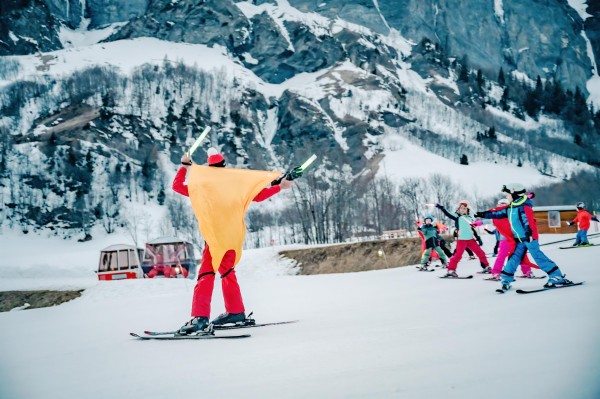 Torchlight descent for children