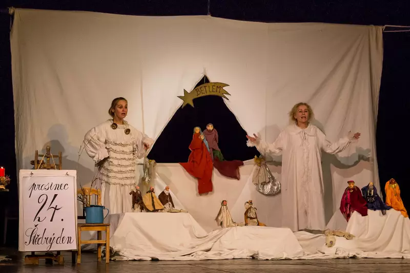 Studio dell'arte: Christmas in the Time of Our Great-Grandmothers