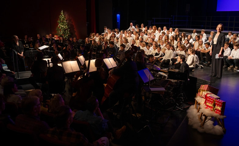 Weihnachtszauber Das traditionelle Mitsingkonzert für alle