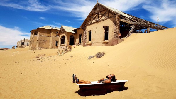 Hitchhiking Around the World - Explora Travel Comedy