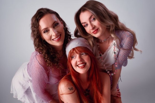 Remember Monday - I'm Just A Girl Tour