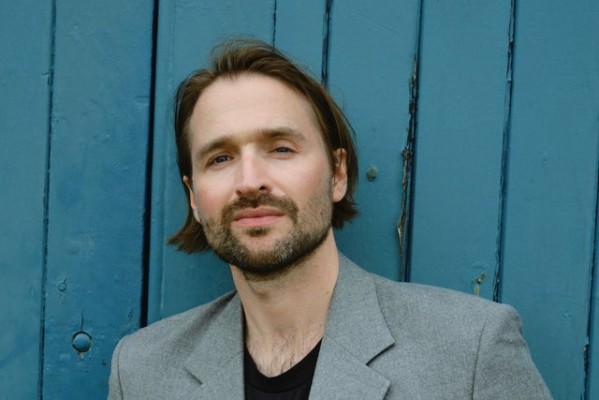 Hayden Thorpe - Interpretando las canciones de Wild Beasts
