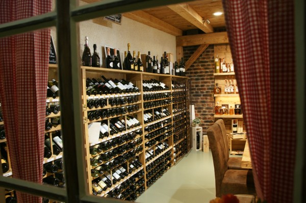Genuss-Sonntag bei Casa Poli – Wein & Delikatessen degustieren