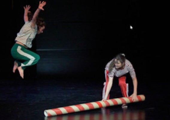 O je, Tannenbaum - A Dance Piece for Children Aged 4 to 10
