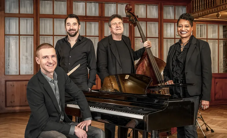 Elias Bernet Band feat. Freda Goodlett (Blues, Soul)