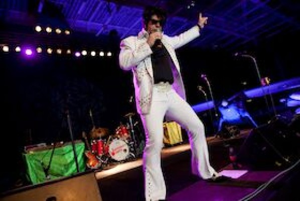 Elvis "Las Vegas" rencontre Bluesbrother "Elwood"-Show
