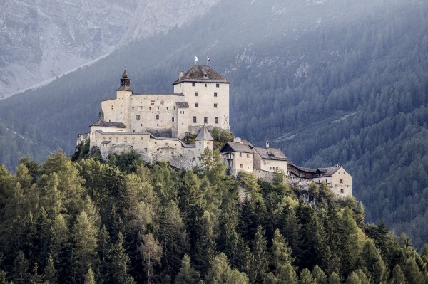 Visita guiada al Castillo de Tarasp