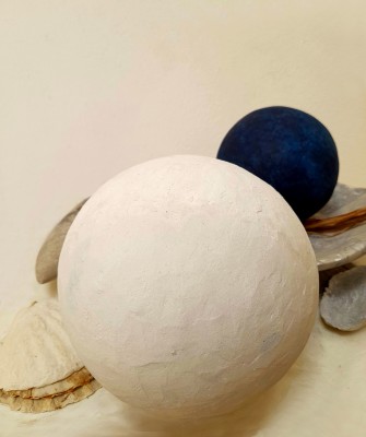 Terra, pietra e carta – una mostra temporanea di Jeanne Schmid