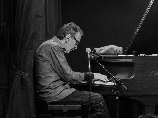 Uptown goes Downtown: Uptown Big Band «Un tributo a Vince Benedetti»