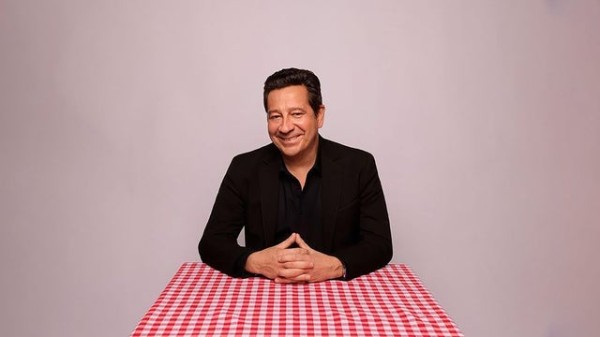 Laurent Gerra "Se met à table !"