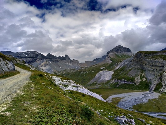 Bellevue Hiking Week with 3 Guided Hikes