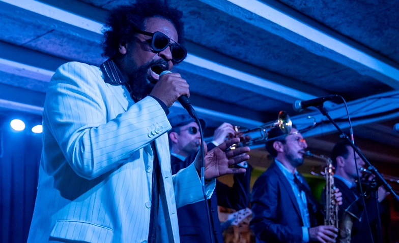 UNIQUE - Die ultimative Pop Rock Funk und Soul Coverband