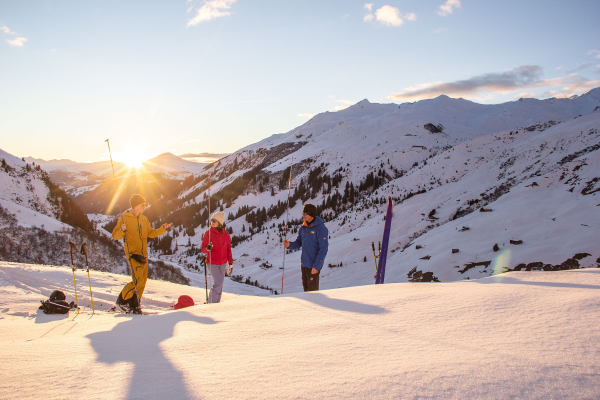 Avalanche Course in the Terrain