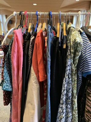 Échange de vêtements : du vieux au neuf