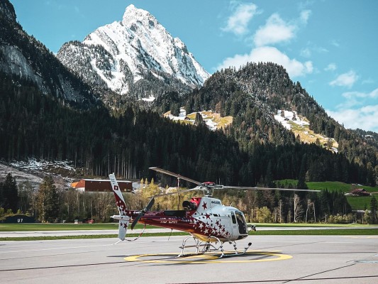 Visit to the Air-Glaciers Base in Saanen