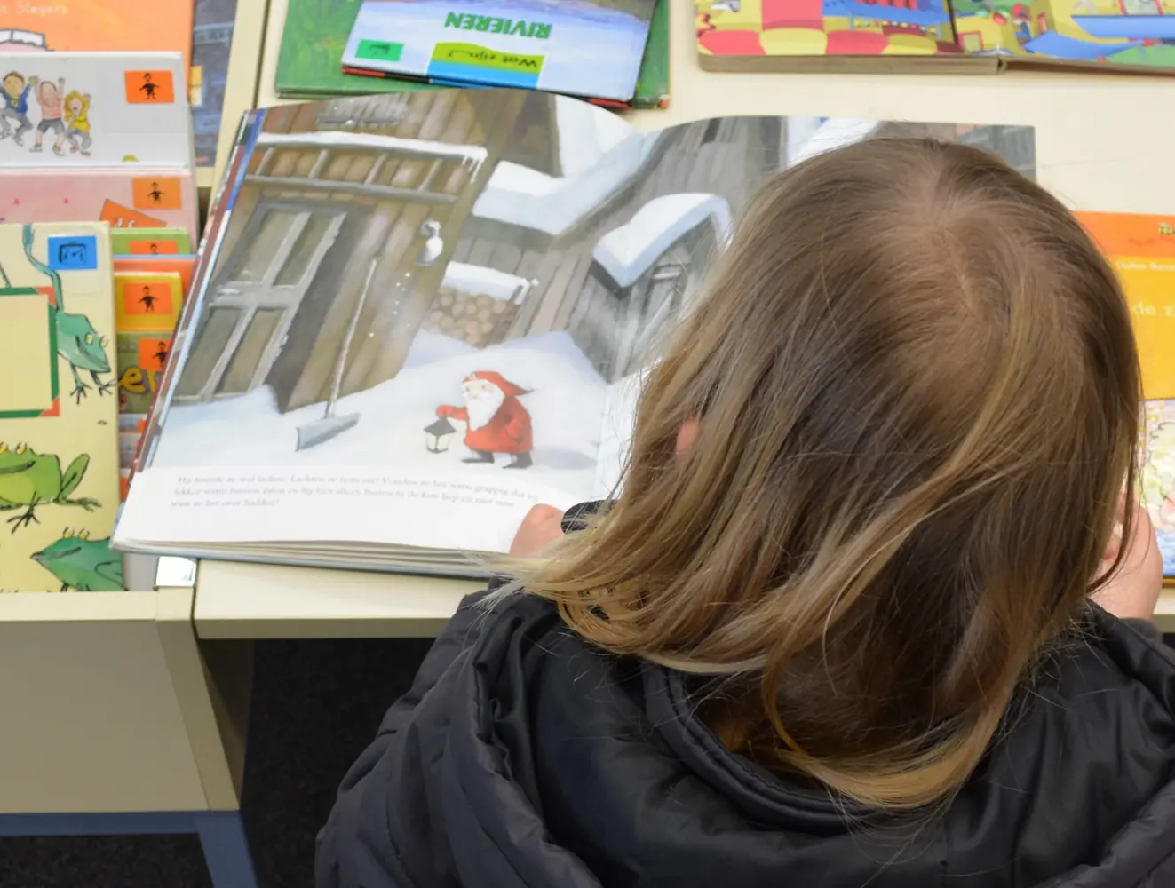 1001 historias en español en la Biblioteca Chauderon
