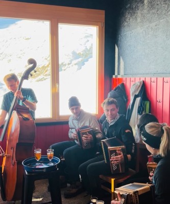 FÄSCHT DU VALAIS MIT MUSIK TRADITIONELLER ART