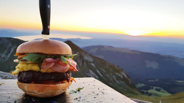 Burgers evenings at the Summit of Moléson