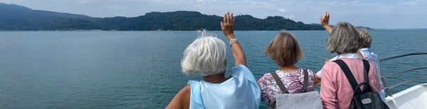 Info Market "Traveling in Old Age"