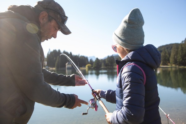Pêche pour enfants au Heidsee l'après-midi, à 13h30