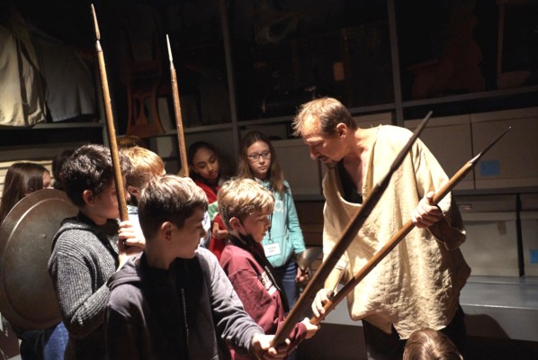 Children's Theater Tour: Rusty Knights anno 1386