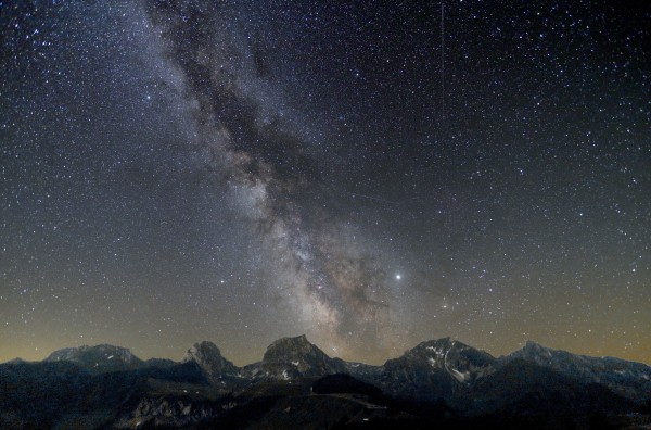 Autumn hike with star magic to the Space Eye
