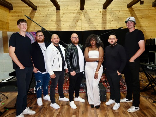 Večery naživo: Unissono Groove & Patricia