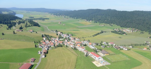 Clou rouge de Patrimoine suisse : Visite de la Brévine