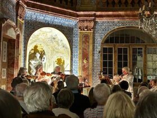 „Ein musikalischer Spaß“ - Festliche Serenaden Schloss Favorite 2026