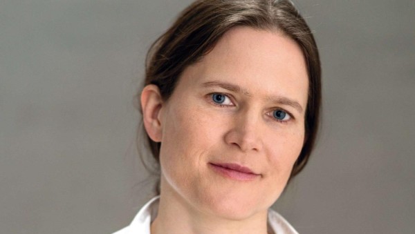 Sofa Reading with Simone Weinmann